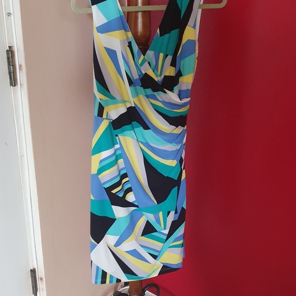 Dress - Picture 3 of 3